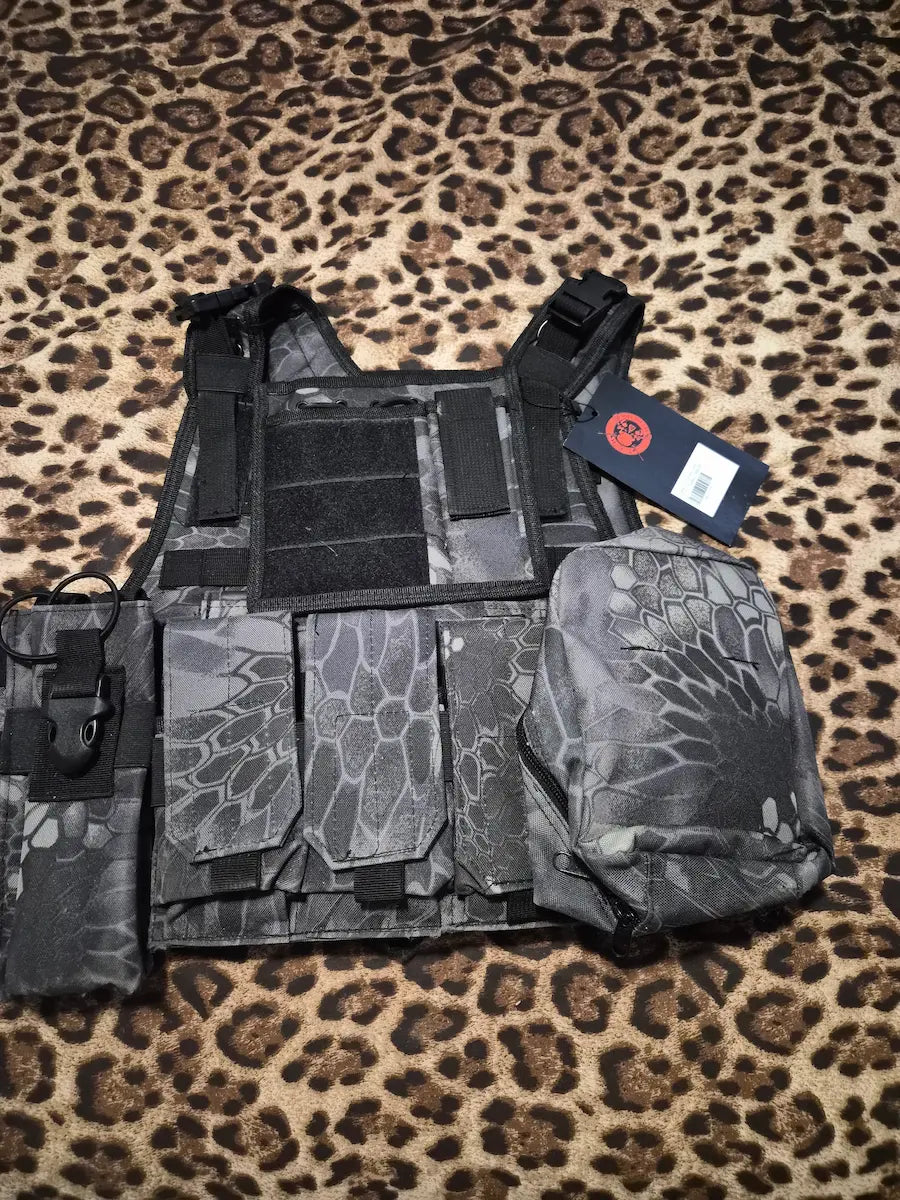 Tactical Plate Carrier Vest - Black Camo (New)