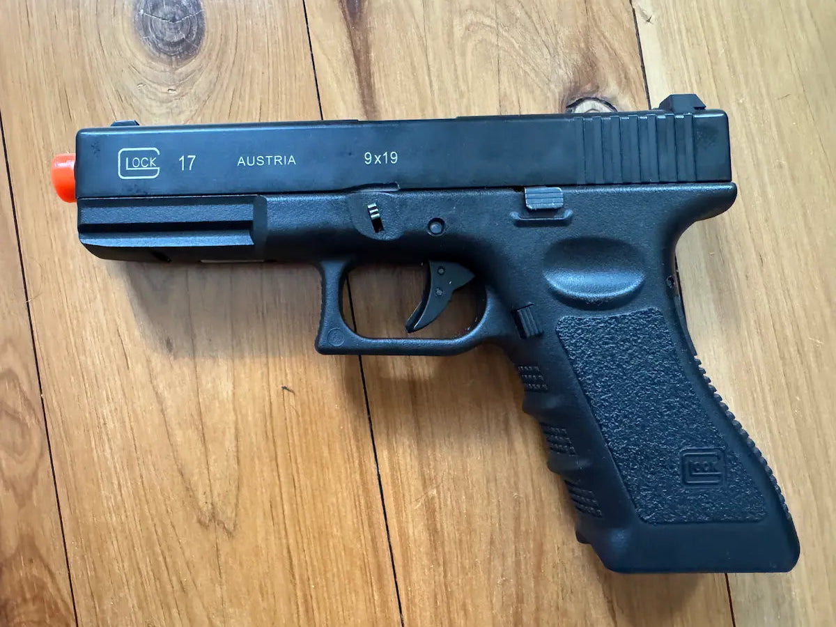 Double Bell Glock 17 Gas Blowback Gel Blaster Pistol (721)